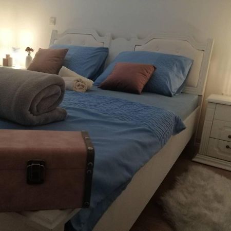 Apartman Natali*** Lägenhet Varaždin Exteriör bild