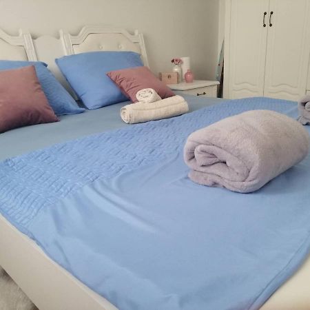 Apartman Natali*** Lägenhet Varaždin Exteriör bild