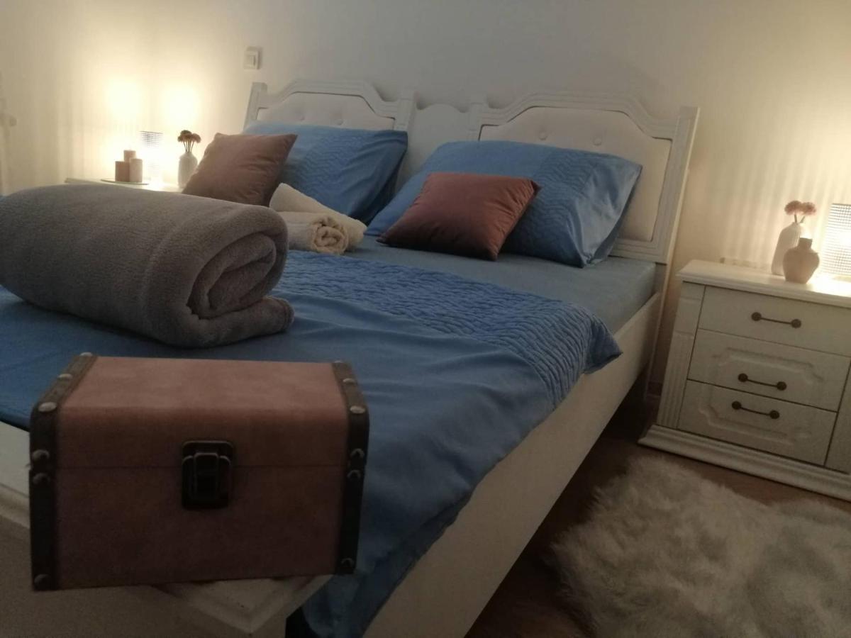 Apartman Natali*** Lägenhet Varaždin Exteriör bild
