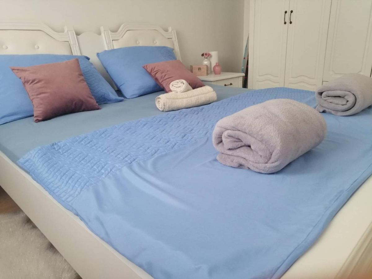 Apartman Natali*** Lägenhet Varaždin Exteriör bild